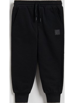 Reserved - Dresowe joggery - czarny Reserved Reserved - kod rabatowy