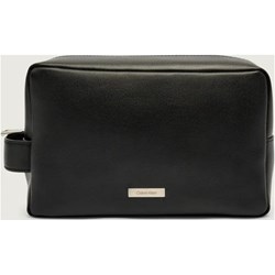 Kosmetyczka męska Calvin Klein - Gomez Fashion Store - zdjęcie produktu