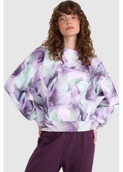 Damska bluza dresowa nierozpinana 4F  4FWAW25TSWSF2396 - multikolor Sportstylestory.com promocja - kod rabatowy