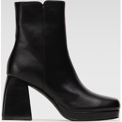 Botki DeeZee czarne z tworzywa sztucznego eleganckie z zamkiem  - zdjęcie produktu