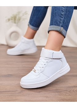 Royalfashion Sportowe sneakersy damskie w kolorze białym Futtes Royalfashion.pl promocyjna cena royalfashion.pl - kod rabatowy