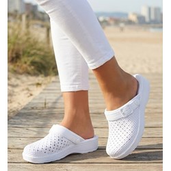 Klapki damskie Pantofelek24 casualowe na płaskiej podeszwie  - zdjęcie produktu