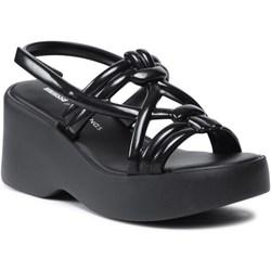 Sandały damskie Melissa na platformie czarne z klamrą  - zdjęcie produktu