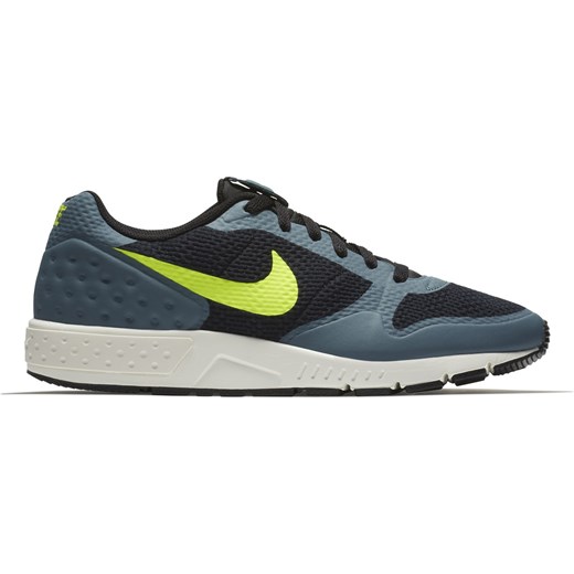 M SKIE BUTY NIKE NIGHTGAZER LW SE 902818 002 NIKE Rozmiar 44 1 2 Kolor 902818 002 P e MEN szary sklepmartes.pl