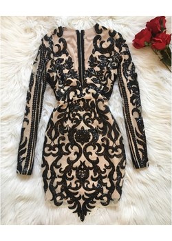 Czarna dopasowana sukienka zdobiona cekinami Billion Ladies - kod rabatowy