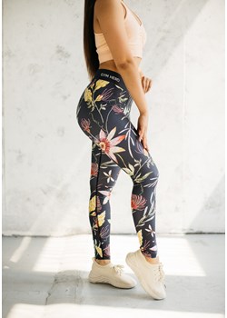Legginsy sportowe Flower Fields - kod rabatowy