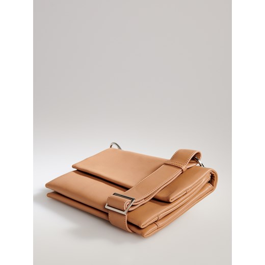 Reserved - Skórzana torebka w minimalistycznym stylu - Beżowy Reserved ONE SIZE okazja Reserved