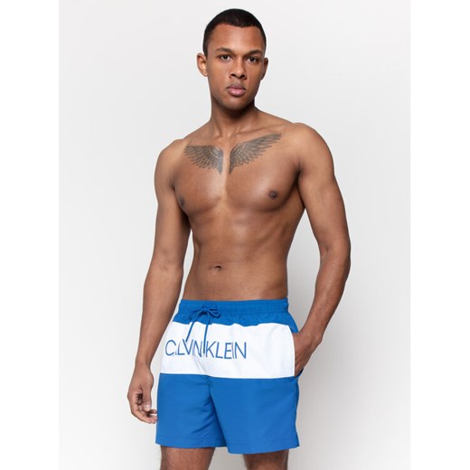 Calvin Klein Swimwear Szorty kąpielowe Medium Drawstring KM0KM00456 Niebieski Regular Fit S okazyjna cena MODIVO