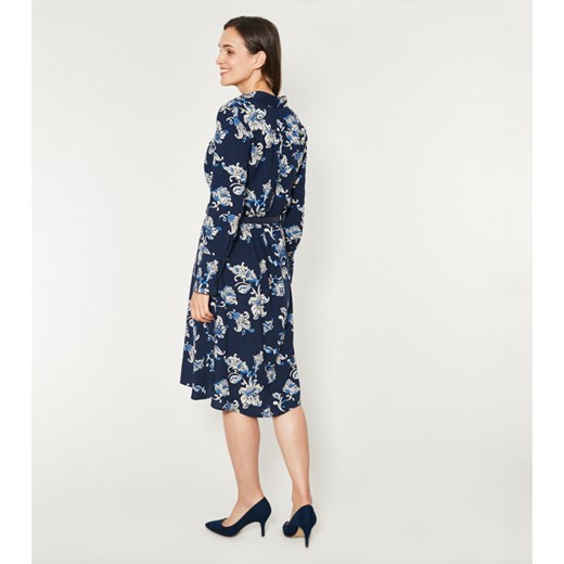 Sukienka Click Fashion z długim rękawem z kołnierzykiem