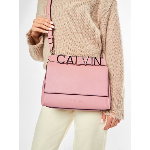 Listonoszka różowa Calvin Klein 