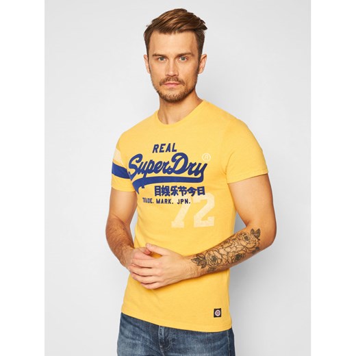 Superdry T-Shirt Vl Varsity Tee M1010349B Żółty Regular Fit Superdry M MODIVO