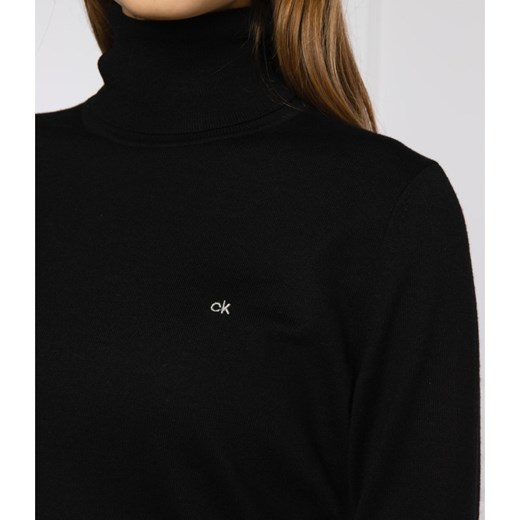 Sweter damski Calvin Klein z golfem casual 