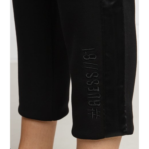 GUESS JEANS Spodnie dresowe AVIGAIL | Regular Fit L okazyjna cena Gomez Fashion Store