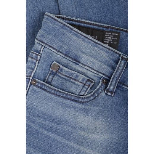 Granatowe jeansy damskie Armani Exchange 