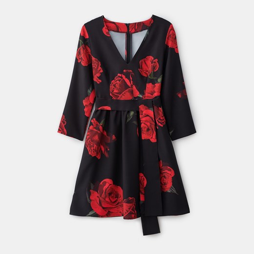 Mohito - Rozkloszowana sukienka z wiązaniem Eco Aware - Czarny Mohito 32 okazyjna cena Mohito