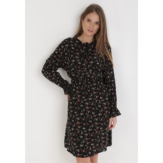 Czarna Sukienka Theanophe XL/XXL Born2be Odzież