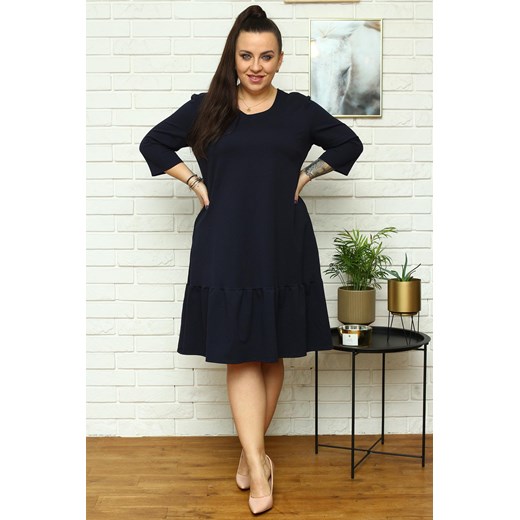 Sukienka na co dzień trapezowa dresowa z falbanką ALDONA granatowa Plus Size karko.pl