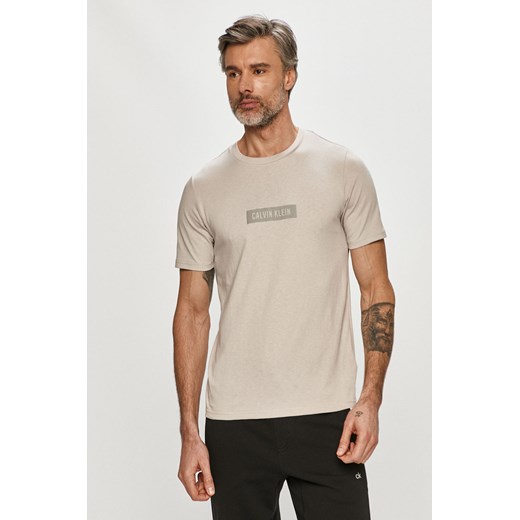 T-shirt męski Calvin Klein beżowy z krótkimi rękawami 