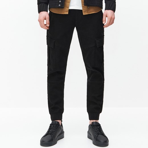 Reserved - Joggery cargo slim fit - Czarny Reserved 31 Reserved