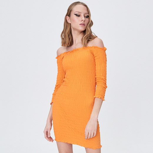 Sinsay - Dopasowana sukienka mini cold shoulder - Pomarańczowy Sinsay XXS okazja Sinsay