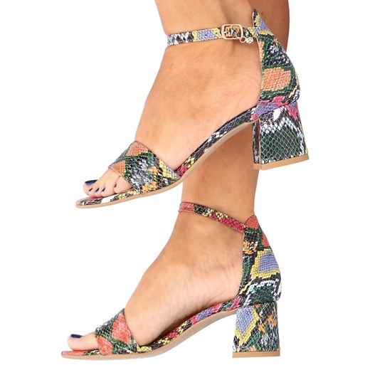 Sandały damskie wielokolorowe Tymoteo na lato w nadruki ze skóry z klamrą 
