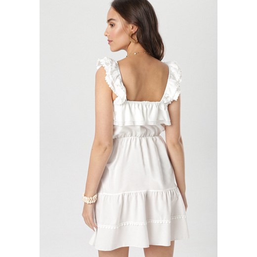 Biała Sukienka Halileh S/M okazyjna cena Born2be Odzież
