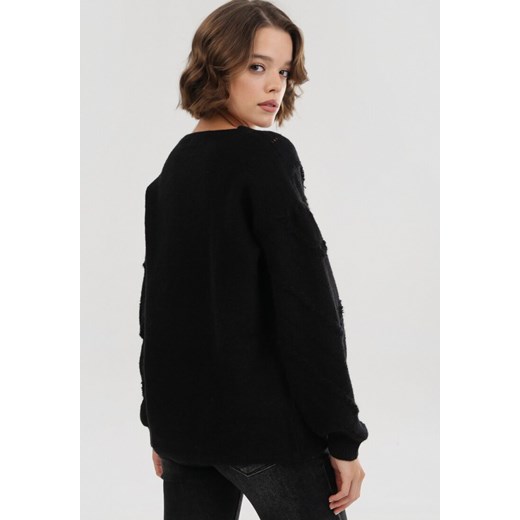 Czarny Sweter Leuconara S/M promocyjna cena Born2be Odzież