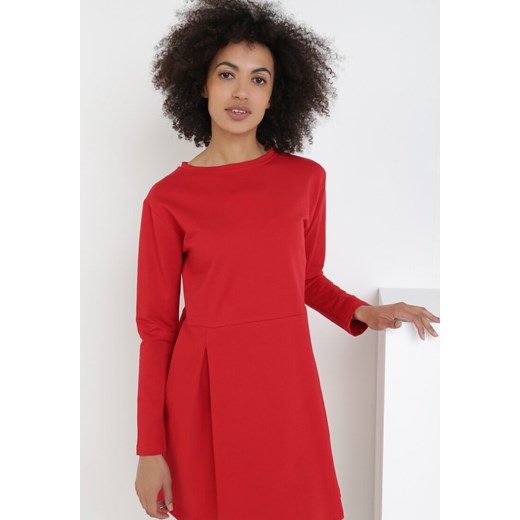 Czerwona Sukienka Thyxalise XL Born2be Odzież
