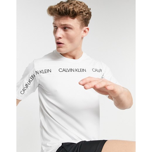 Calvin Klein Performance – Biały T-shirt do biegania z taśmą z logo Calvin Klein S Asos Poland