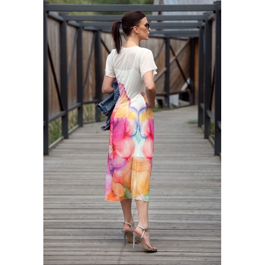 Długa letnia sukienka trapezowa kolorowa z szyfonu z krótkim rękawem typu motylek – KOLEKCJA CZERWONE KWIATY Taravio 38 wyprzedaż www.taravio.pl