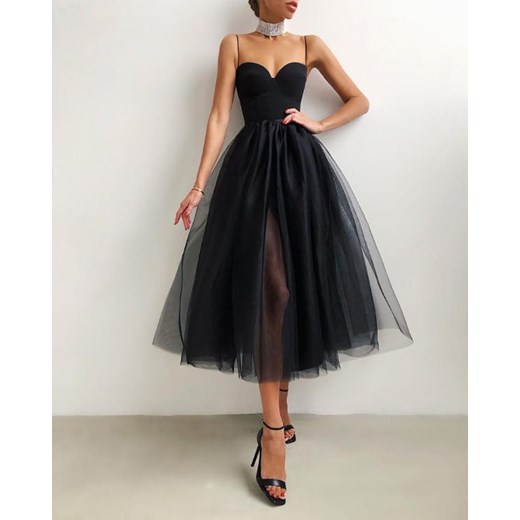 Sukienka Kendallme na karnawał elegancka wieczorowa rozkloszowana