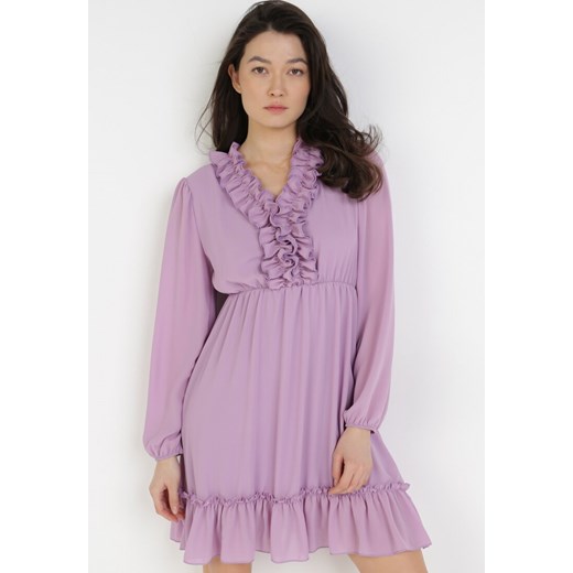 Sukienka fioletowa Born2be mini z dekoltem w serek 