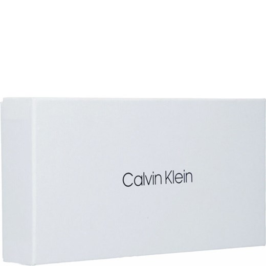 Portfel damski Calvin Klein w abstrakcyjnym wzorze 