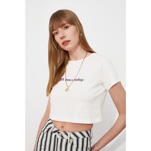 Trendyol Crop Knitted T-Shirt WITH Ekru Embroidery Trendyol S Factcool