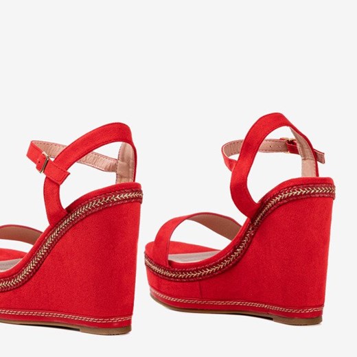 Czerwone sandały na koturnie Demetera - Obuwie Royalfashion.pl 37 royalfashion.pl