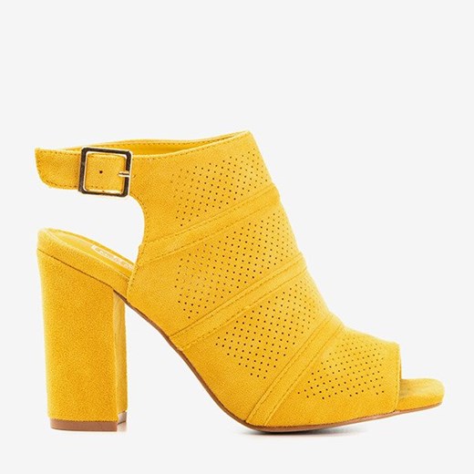 Żółte sandały na słupku z ażurową cholewką Amberlu - Obuwie Royalfashion.pl 37 royalfashion.pl