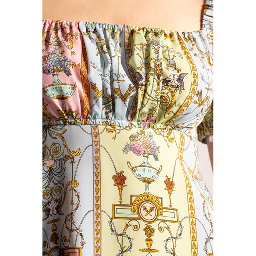 Sukienka Versace Jeans mini z dekoltem w serek z krótkimi rękawami w kwiaty 