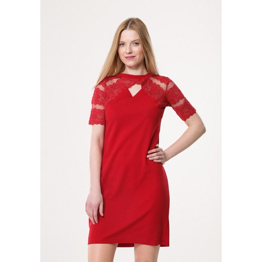 Czerwona Sukienka Exclusive L/XL Born2be Odzież