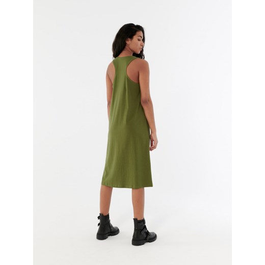 Sukienka Outhorn w serek casual na ramiączkach jerseyowa 