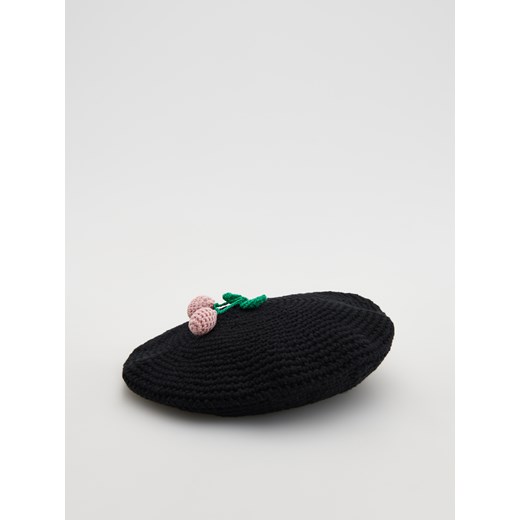 Beret damski Reserved