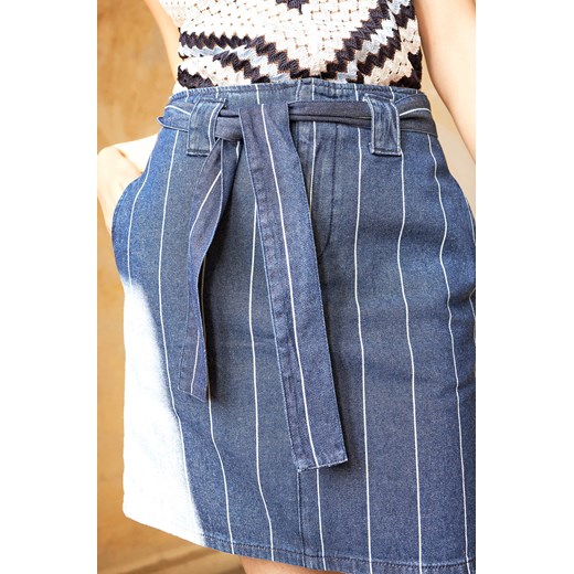 Jeansowa spódnica z paskiem 44 orsay.com