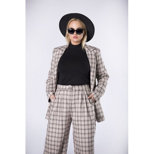 elegancki garnitur damski w kratę Ptak Moda 1 ajstyle.pl