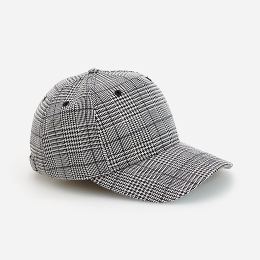 Reserved - Wzorzysta czapka z daszkiem - Wielobarwny Reserved ONE SIZE promocyjna cena Reserved