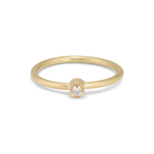 Princess ring, 18-carat gold, 0.05 ct diamond, tube set Jane Kønig 48 showroom.pl