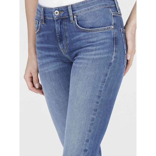 Granatowe jeansy damskie Cross Jeans 
