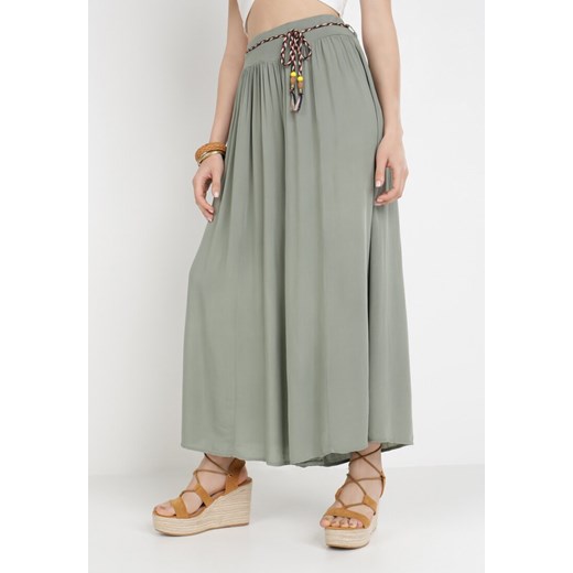 Jasnozielone Spodnie Samusi ze sklepu Born2be Odzież w kategorii Spodnie damskie - zdjęcie 114973586