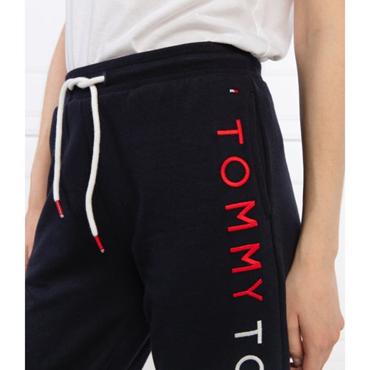 Tommy Hilfiger Spodnie | Regular Fit promocja Gomez Fashion Store spodnie damskie HKSYB Dobra Obsługa 