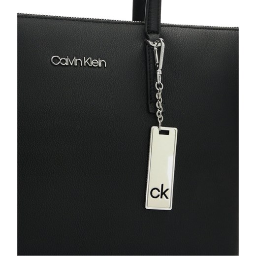 Shopper bag Calvin Klein na ramię elegancka bez dodatków duża 