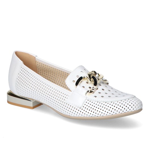 Półbuty Gamis białe lico na płaskim obcasie z łańcuchem ze sklepu Arturo-obuwie w kategorii Półbuty damskie - zdjęcie 116239115