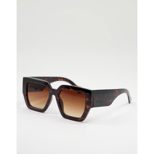 Monki – Carla – Kwadratowe okulary przeciwsłoneczne oversize z oprawkami w brązowy szylkretowy wzór Monki One Size Asos Poland